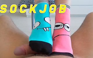 Stepsister gratuitously brother to try socksjob for the crafty time