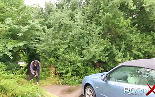 Bonny brunette babe Lucia Love pissing in public