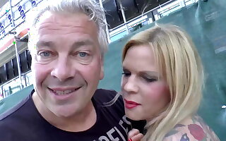 Hurtful Krasser Penis bumst kleine Fotze