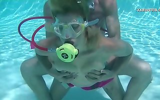 David and Samantha Cruz underwater hardcore sex