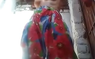 Desi girl peeing